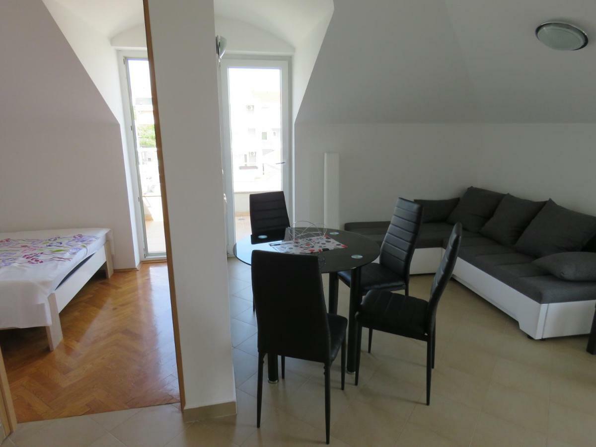 Apartment Star Novalja Extérieur photo